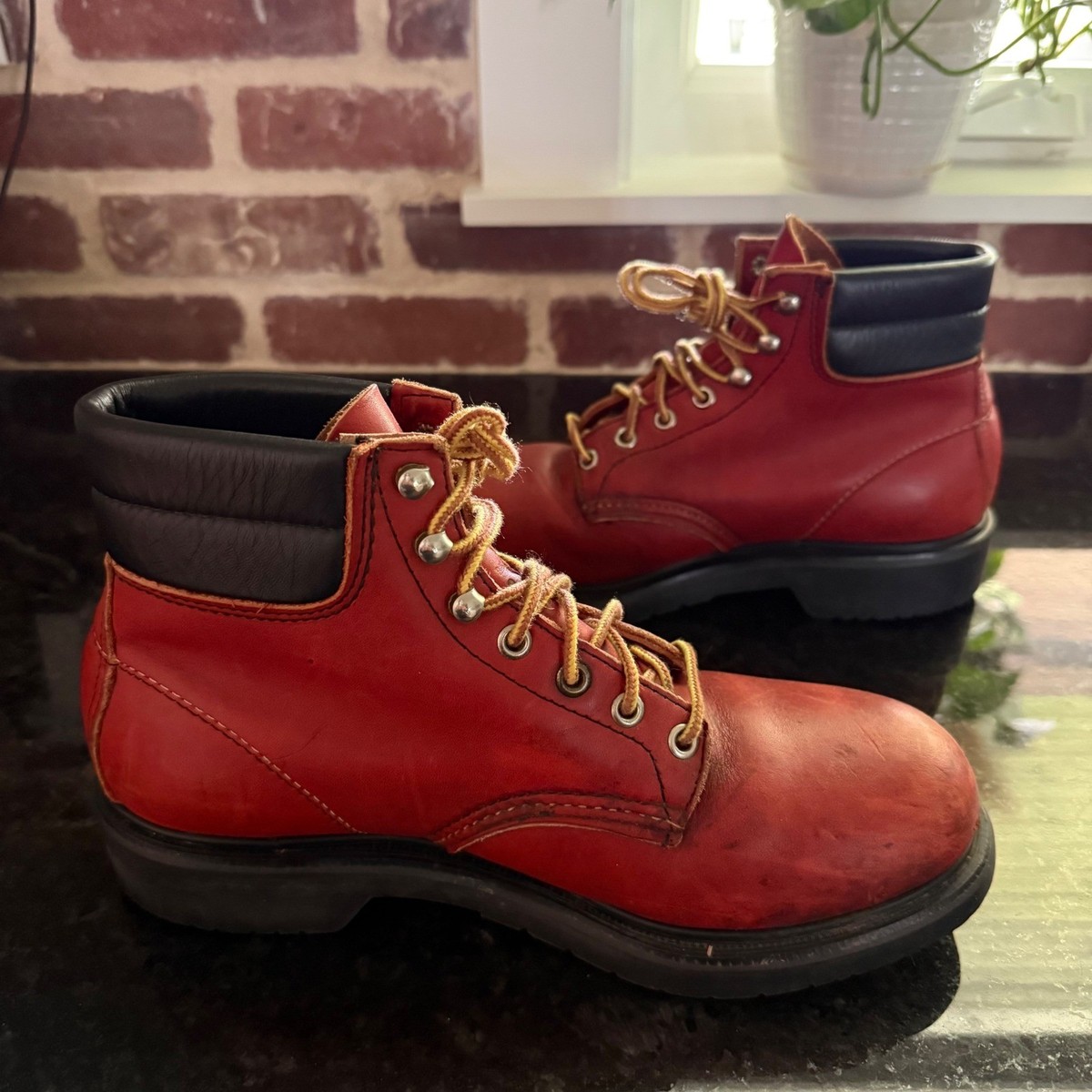 Red Wing 22051 Safety Toe Work Boots Men