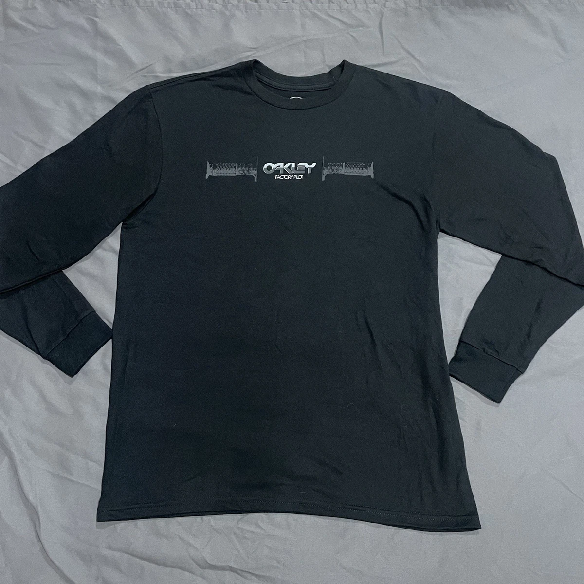 25+ Oakley Men's Long Sleeve T-Shirts for sale | Updated Oct 2026