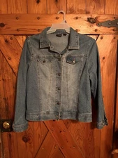 Women’s Westbound Denim Jacket Size Medium Blue Jean Metal Button