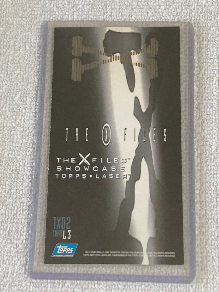 1997 Topps Widevision X-Files Showcase Laser Cut Card #L3 MT - Image 2 of 2