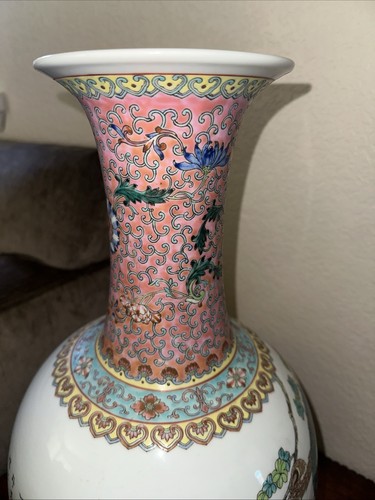 17" Qianlong Marked Chinese Famille rose Porcelain Vase- Peacocks- 20th Century - Picture 6 of 19