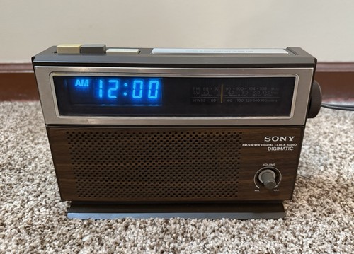 Vintage Sony Digimatic AM/FM Digital Alarm Clock Radio, Corded with Wire Antenna