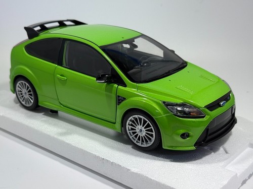 Ford Focus RS 2010 1/18 Minichamps escotilla verde metálico 100080001 vendedor de EE. UU. NUEVO EN CAJA - Imagen 6 de 16