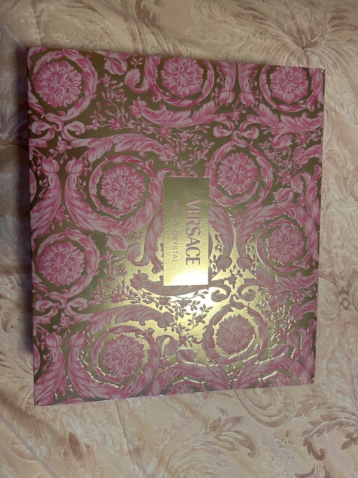 Versace Perfume Mujer Cristal Brillante y Loción 6.7 Onzas Gripe Foto 2 de 2