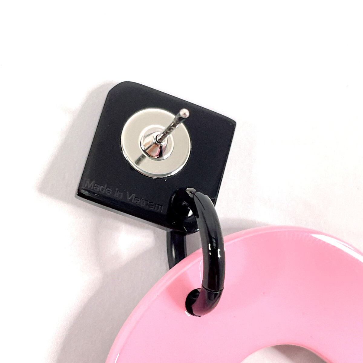 HERMES earring Isthme Pop Line Buffalo horn/lacquer pink