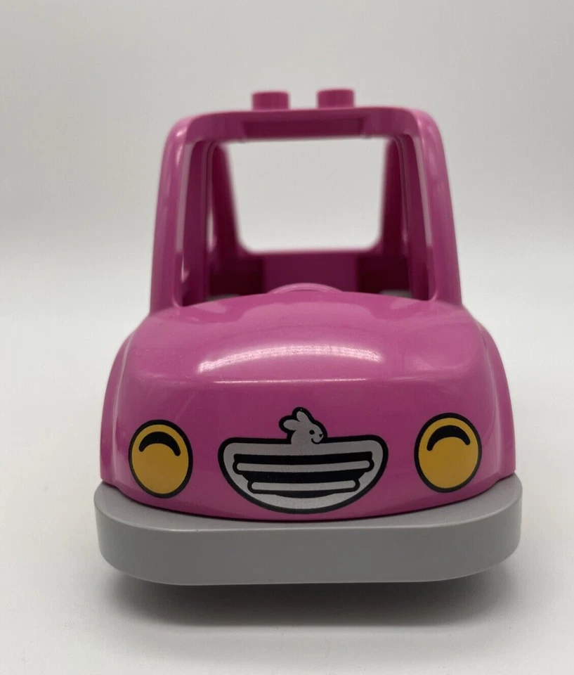 Lego Duplo Pink Car With 4 Figures Family Mom Dad Child Dog 2012 - Image 2 of 4