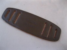 VTG CAMERA/CASE SHOULDER STRAP LEATHER PAD BROWN GERMANY 18-26mm 5"x1 5/16" VG