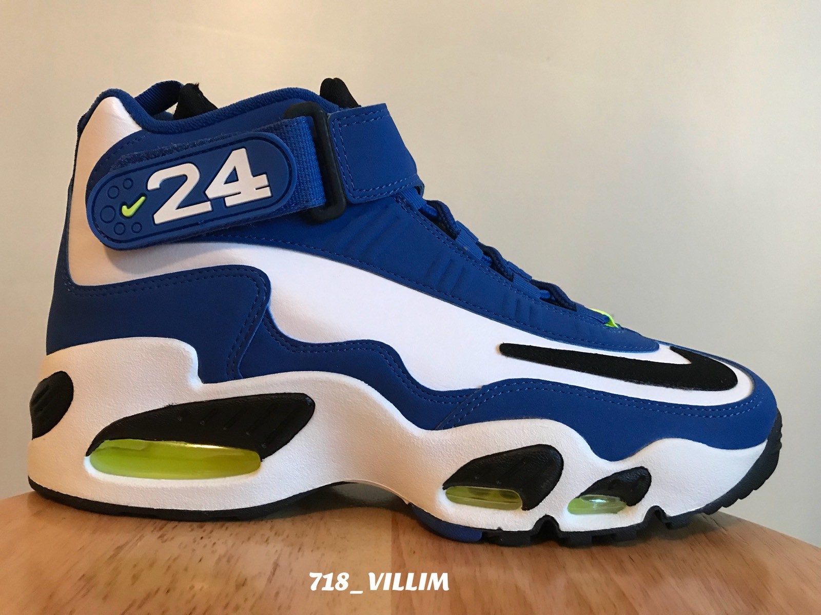 NIKE AIR GRIFFEY MAX 1 VARSITY ROYAL BLACK WHITE VOLT 354912 400 SIZE 8.5-11 NEW NIKE AIR GRIFFEY MAX 1 VARSITY ROYAL BLACK WHITE VOLT 354912 400 SIZE 8.5-11 NEW