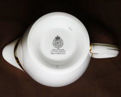 MOUNTBATTEN BLUE by Royal Worcester Creamer 4" tall NEW NEVER USED made England - Picture 6 of 9