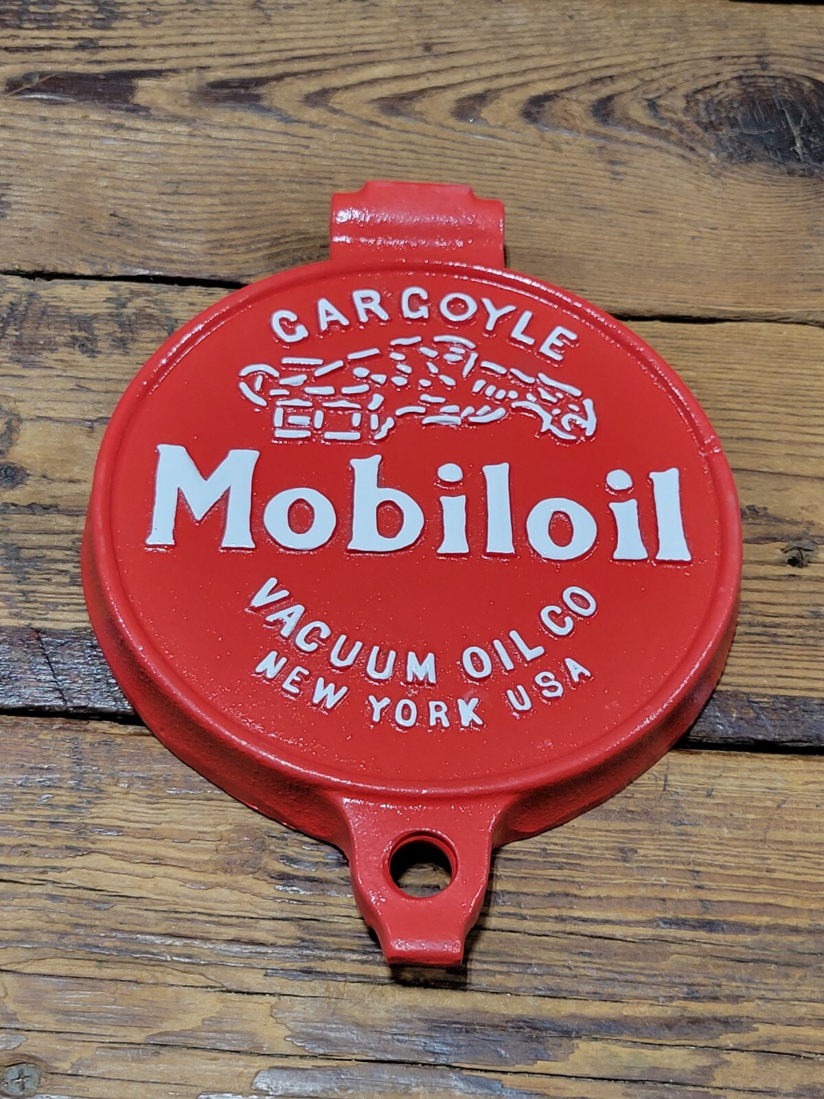 Vintage Mobiloil Gargoyle Vacuum Oil Co Cast Iron Oil Lubester Lid