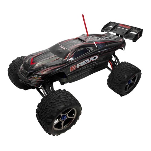 Traxxas E-Revo Blk VXL Brushless 1/10 Scale 4WD Brushless Electric Monster Truck - Picture 17 of 24