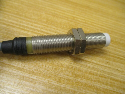 Carlo Gavazzi EI1204NPOSL Proximity Sensor 1139270 - Picture 3 of 4