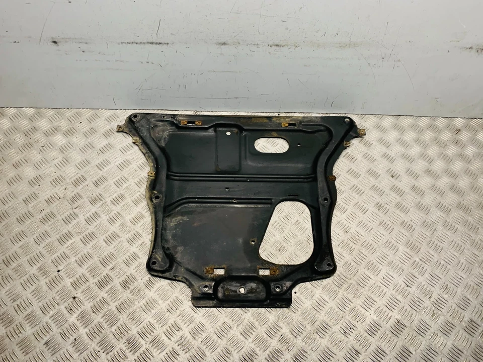 BMW 335D Motor Undertray 2018 X-Drive M-Sport F30 6860952 Foto 3 de 4