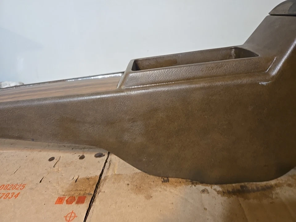 Pontiac Le Mans GTO 1968-72 consola central automática OEM marrón Foto 3 de 4