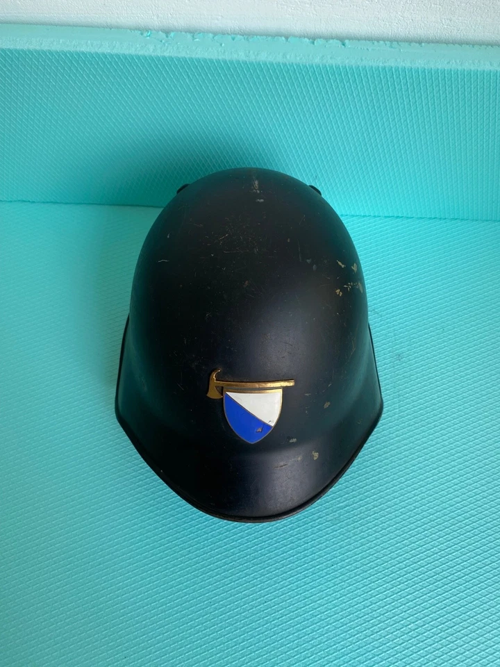 Hermoso y raro casco suizo vintage Segunda Guerra Mundial Ejército Militar - Imagen 3 de 4