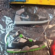 LOT of 5Pcs 2D Sneakers Keychains Sneaker 2D Variety Of Keychains.