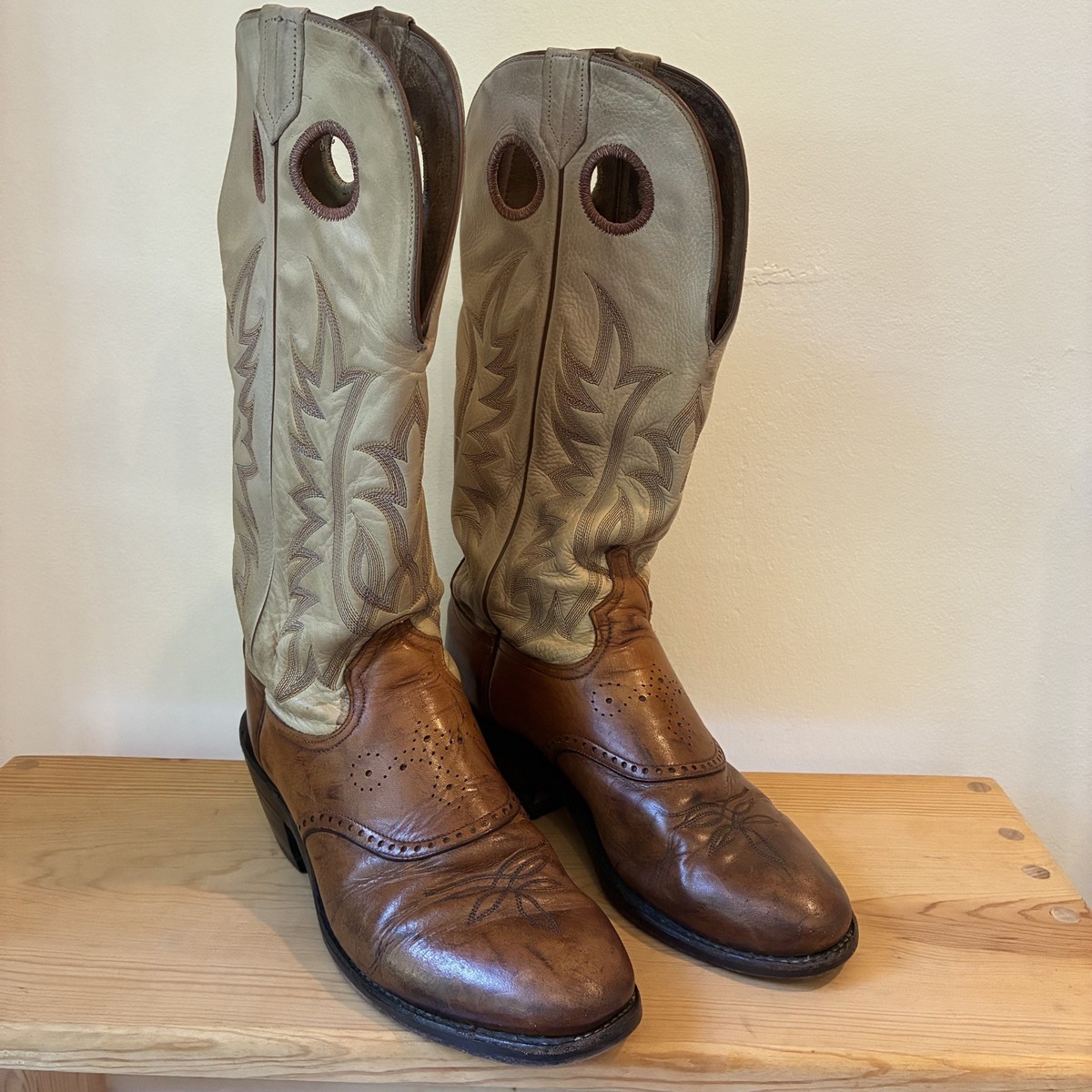 Cowboy Tony Lama Sunset Renegade Boots Tony Lama Men's Buckaroo - Main Image