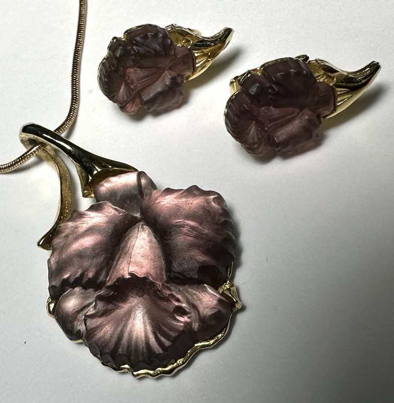 Park Lane (verified) Bavarian Cut Crystal Necklace & Earrings, Purple Daffodil