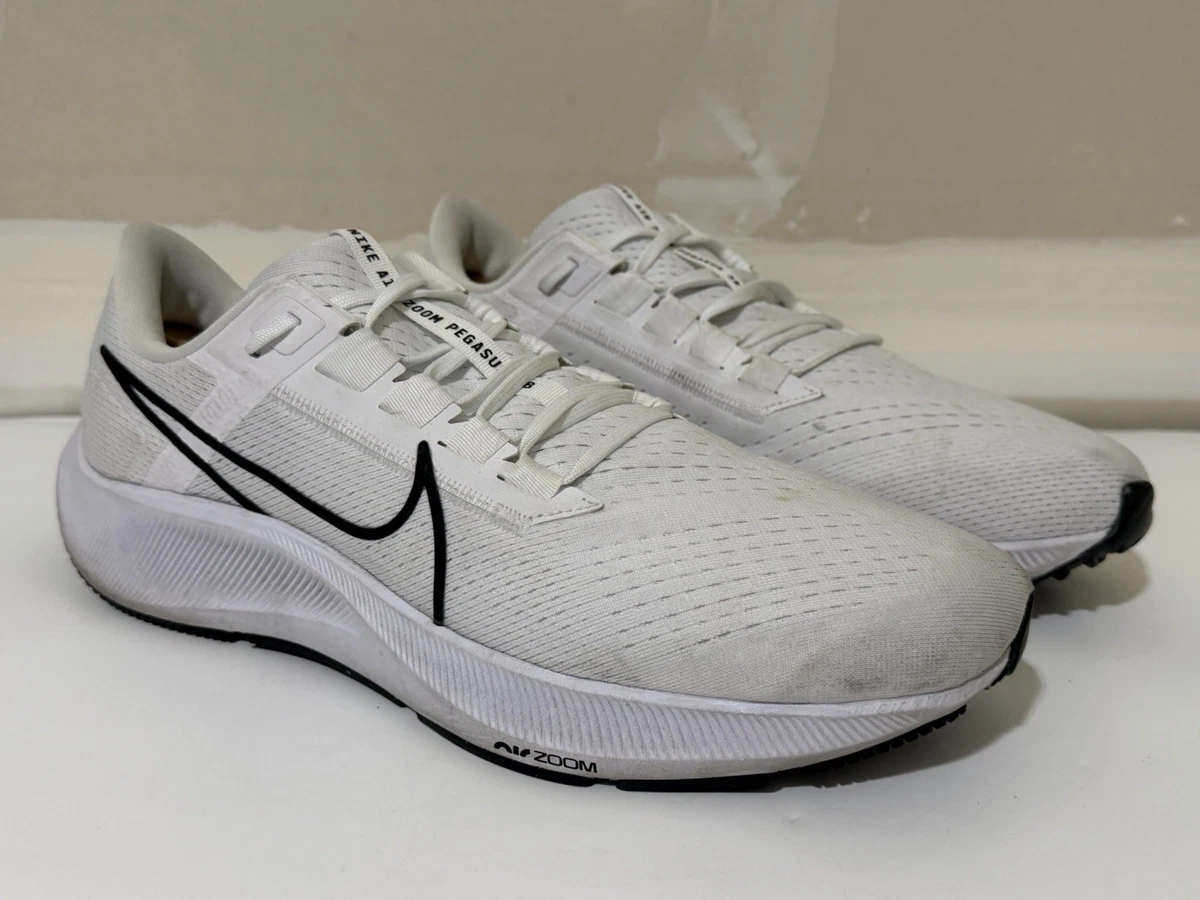 Preços baixos em Nike Air Zoom Pegasus 38 Black White | eBay