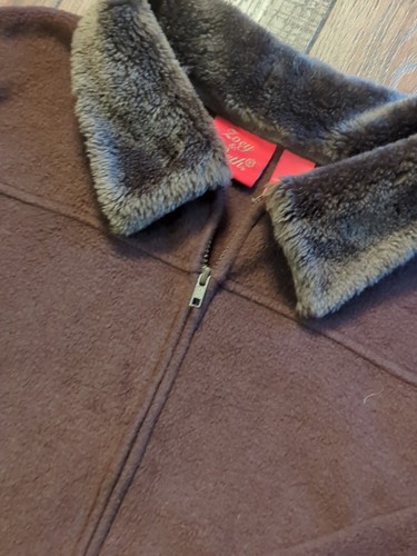 Woman's Zoey & Beth Plus Chocolate Brown Fleece Full Zip Collared Jacket Size 1X - Picture 3 of 19