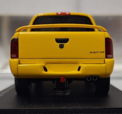 Dodge RAM SRT-10 Quad Cab Yellow Fever Edition 2005 1:43
