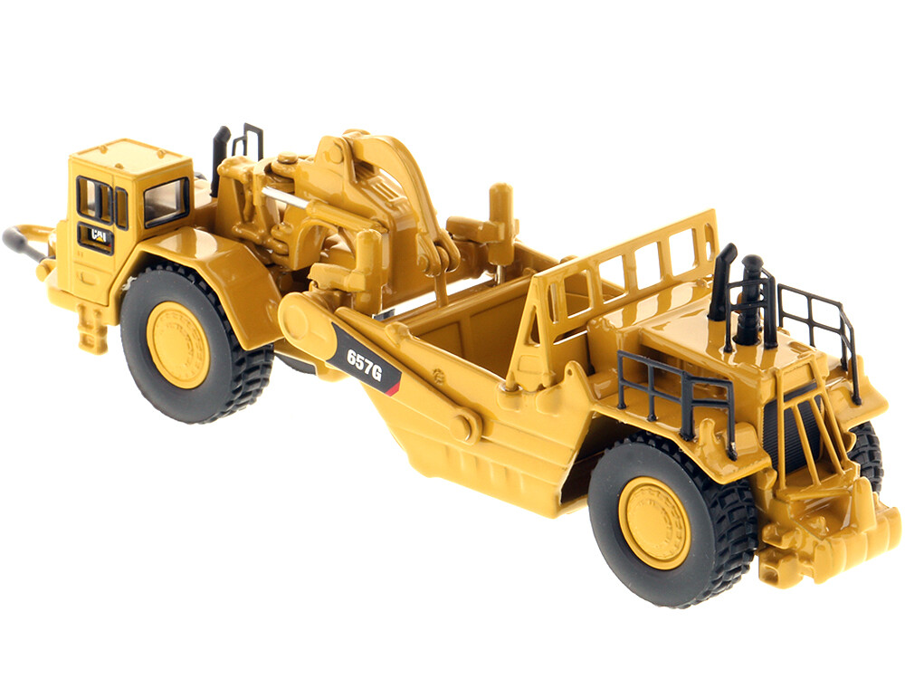 CAT CATERPILLAR 657G WHEELED SCRAPER TRACTOR 1/125 MODEL DIECAST
