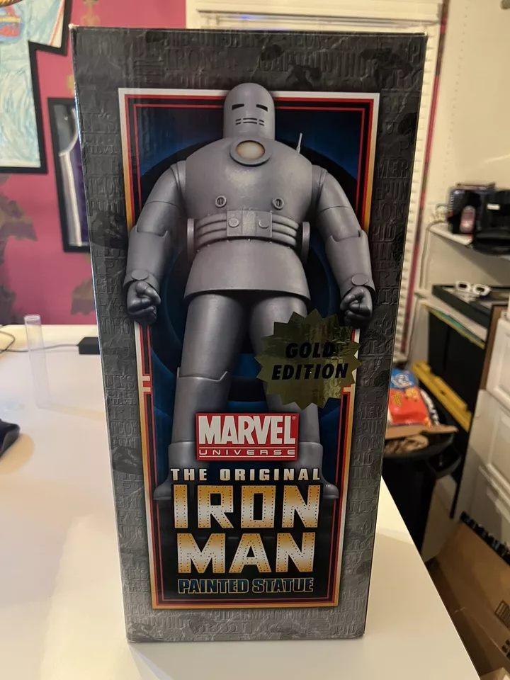 Estatua Iron Man Cromo Dorado 191/200 Bowen Designs Exclusiva del Club de Coleccionistas Foto 3 de 4