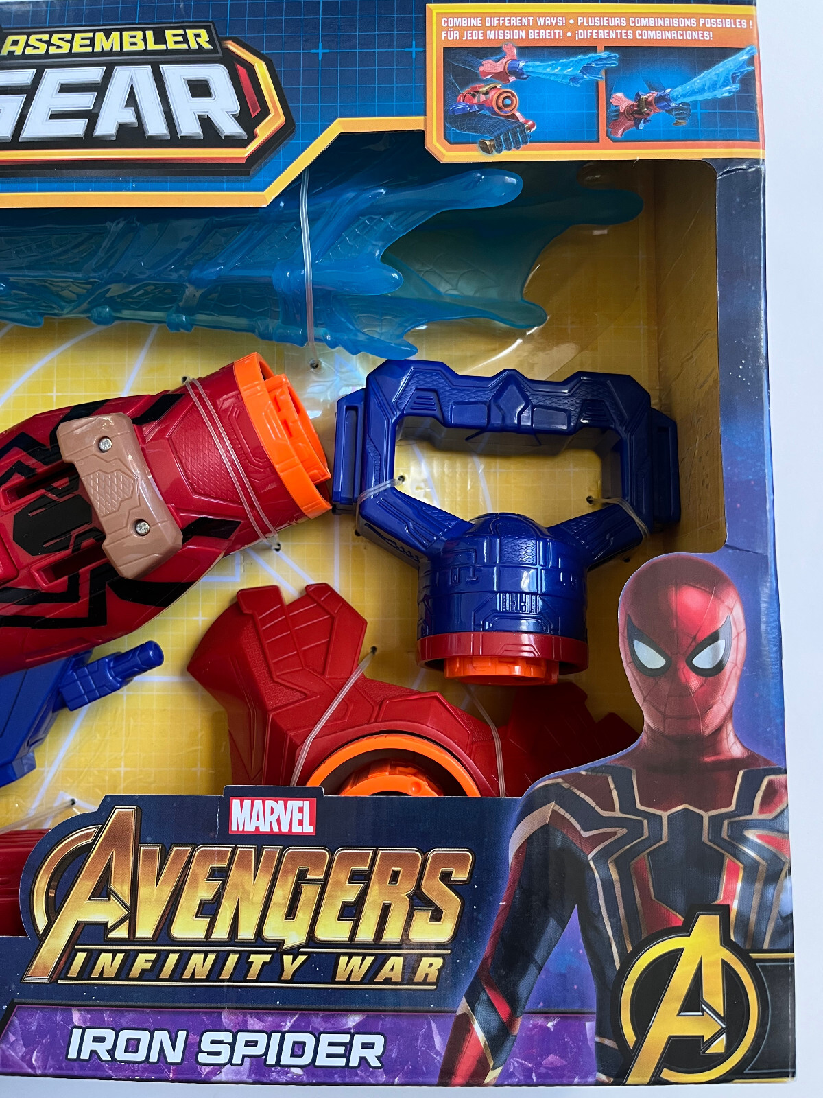 Marvel Avengers: Infinity War Nerf Iron Spider Assembler Gear NEW - worn box