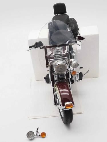 Franklin Mint Harley Davidson Heritage Softail Classic American Motorcycle 1/10 - Picture 4 of 5