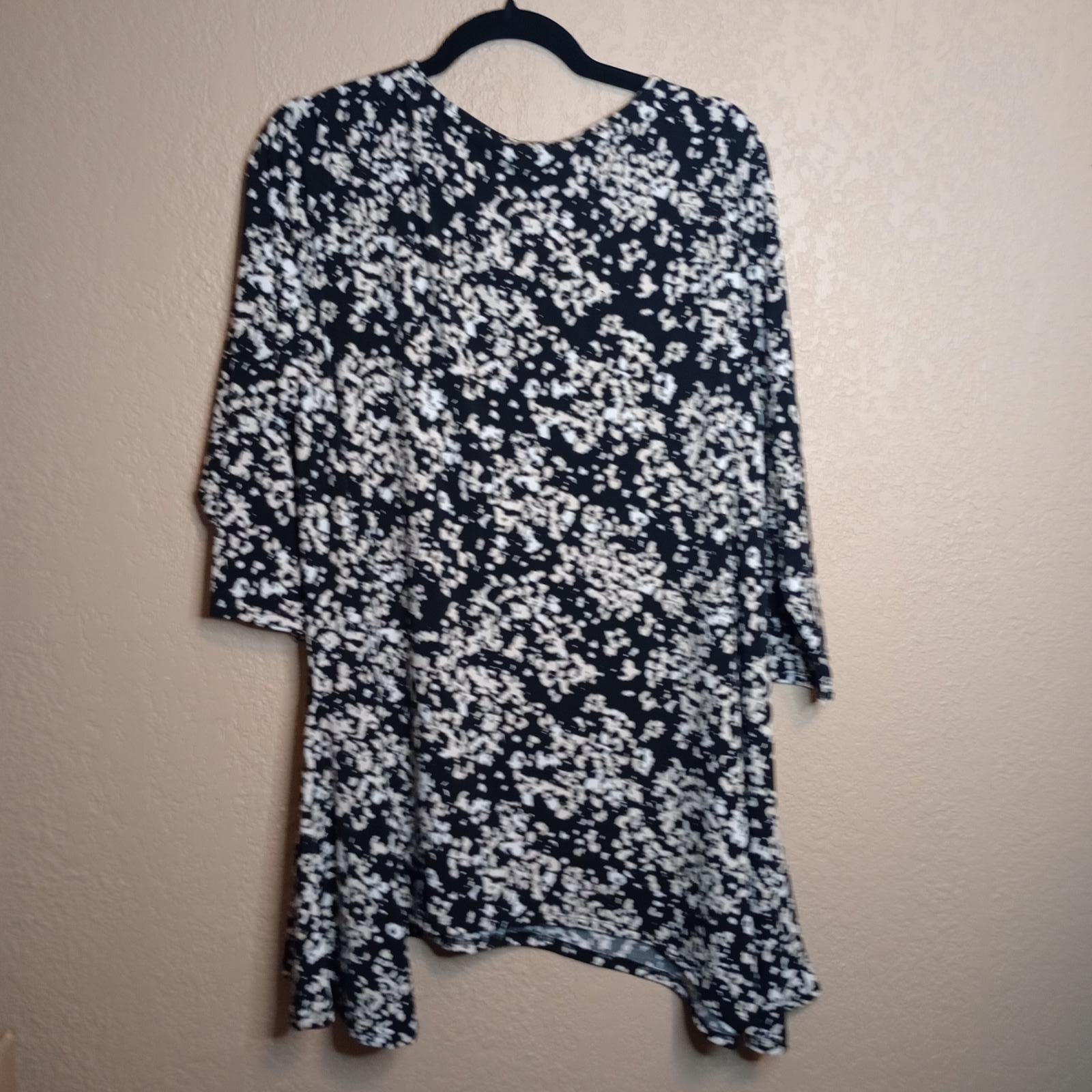 Picture 2 of 3