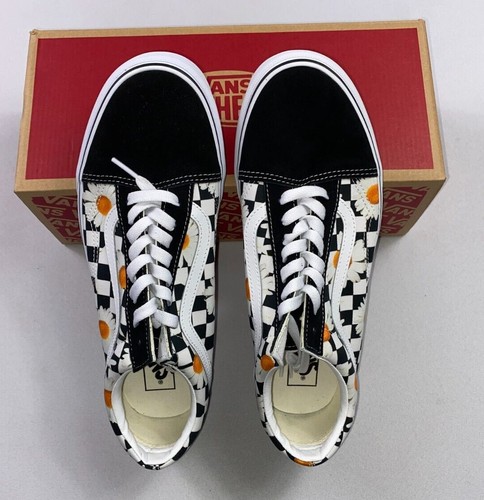 Unisex VANS Old Skool Daisy "They Love Me They Love Me Not" Checkerboard Shoes