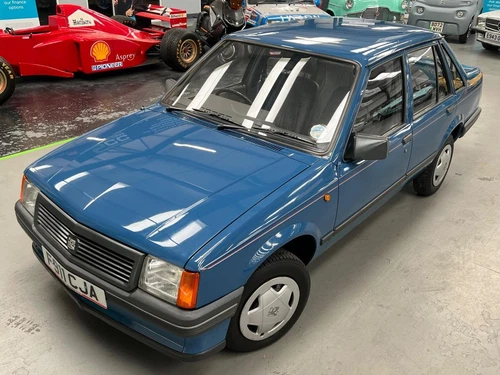 Vauxhall Nova 1.2 L 4dr Petrol Manual - Picture 1 of 20