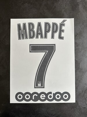 Flocage Officiel PSG Troisième Maillot 2019-2020 - Nom Mbappé Flocage Officiel PSG Troisième Maillot 2019-2020 - Nom Mbappé