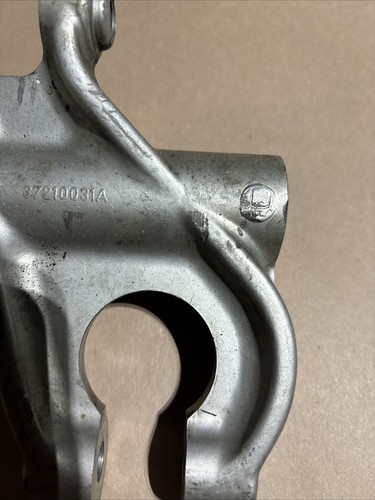 DUCATI 748 916 996 GENUINE OEM ELEPHANT LOGO REAR SUSPENSION LINK BRIDGE BONE - Picture 5 of 8