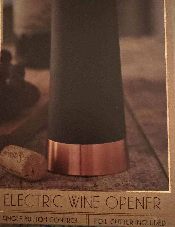 Studio Mercantile, abridor de vino eléctrico, control de un solo botón y cortador de láminas Foto 2 de 4
