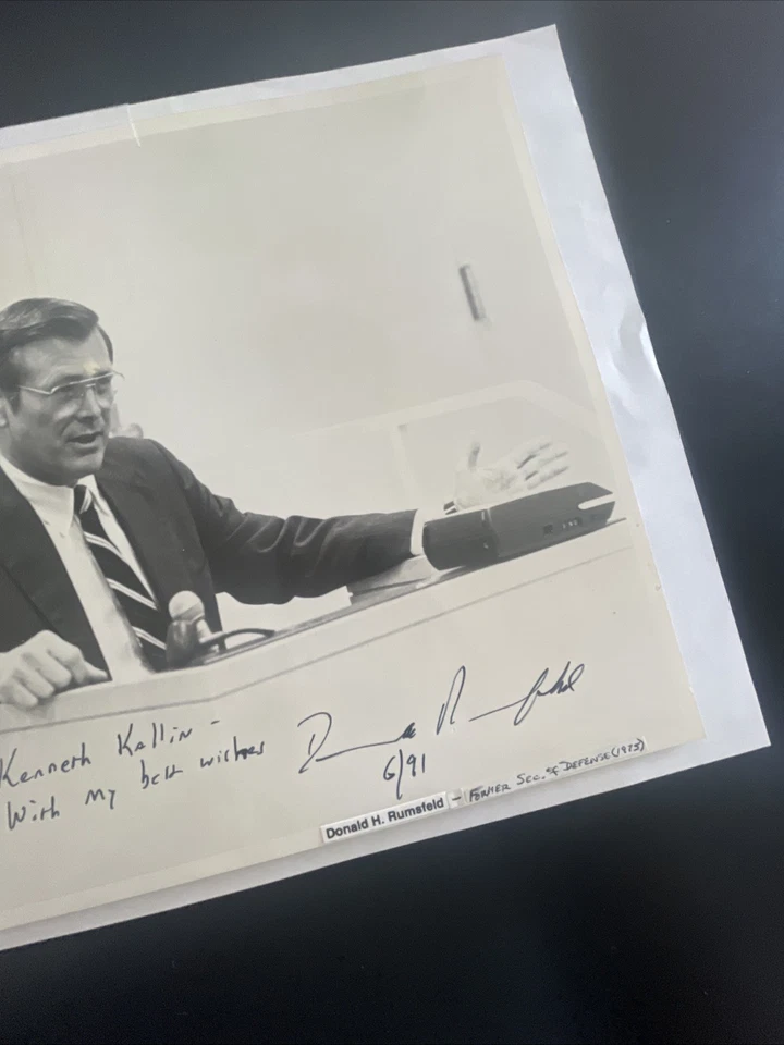 SEC. OF DEFENSE DONALD RUMSFELD: Signed Political Leader Photo 8 x 10”/ KSK - Image 4 of 4