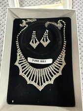 Clear Rhinestone Statement Necklace and Dangle Earring Jewelry Set