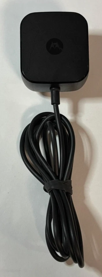 Used OEM Motorola 15W TurboPower Wall Charger with Type-C Cable - Very Good - Image 2 of 3