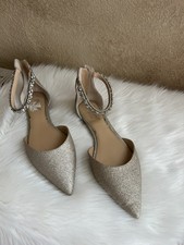 Jewel By Badgley Mischka Women  s Silver Rhinestone Pointed Toe Flats Size 9