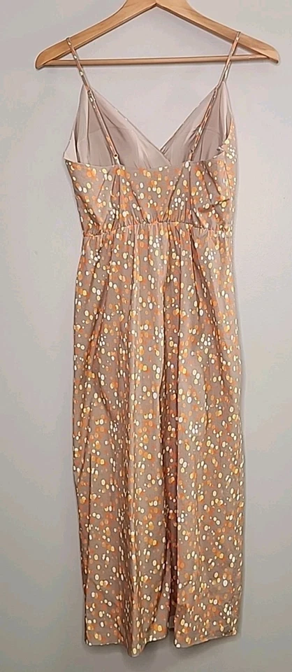 Vestido midi envolvente Bailey 44 Lark en avena combo cóctel/fiesta Old Money Resortwear Foto 4 de 4