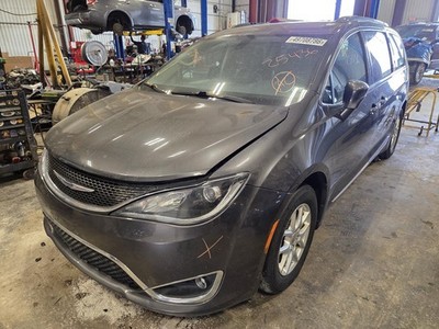 Used Floor Jack fits: 2020 Chrysler Pacifica  Grade A