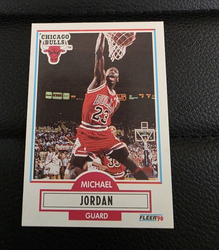 Fleer 1990-91 Michael Jordan #26 Chicago Bulls NBA Basketball Card Base Set