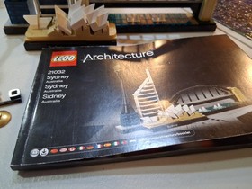 LEGO Architecture Skyline Sydney (21032) 100% Complete With Booklet