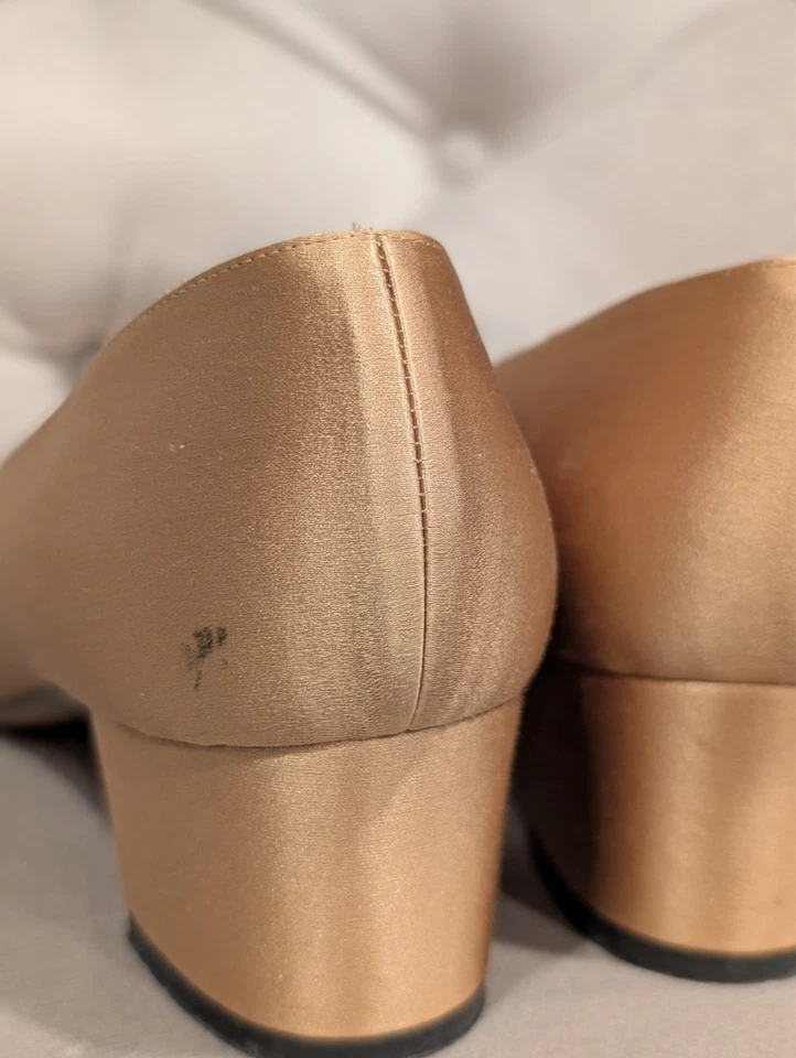 Zapatos de salón Bottega Veneta VINTAGE Intrecciato punta cuadrada cuero satinado beige EE. UU. 9,5 Foto 4 de 4