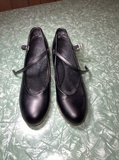 Capezio 550 Women s Black Leather Buckle Dance Shoes Size 6M 2 Heel