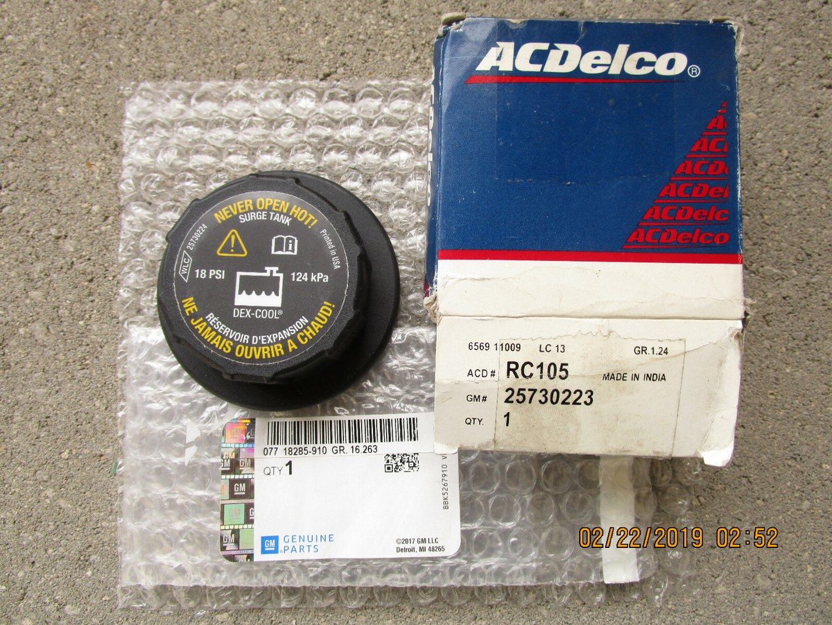 CADILLAC 25730223 ACDELCO RC-105 RADIATOR ENGINE COOLANT TANK 