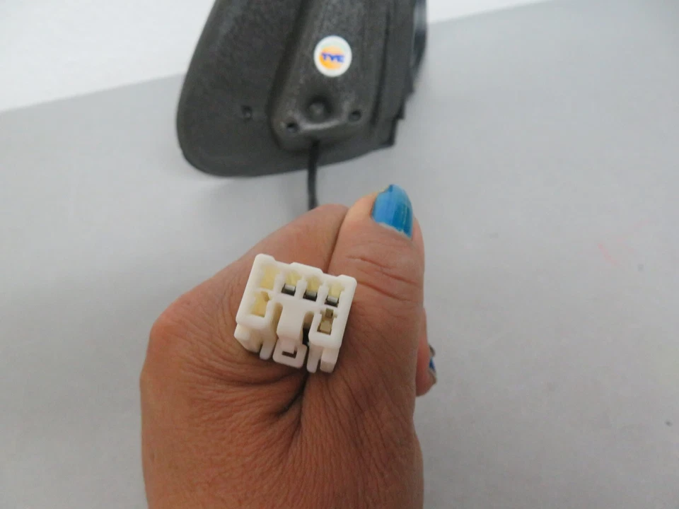 Espejo retrovisor eléctrico lateral derecho Mazda Tribute 2005 2006 Foto 4 de 4