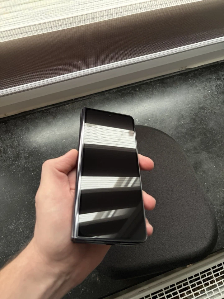 Samsung Galaxy Z Fold5 512GB Schwarz - Bild 2 von 4