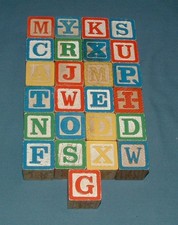 25 VINTAGE 1 1/4" CHILDREN'S WOODEN ALPHABET BLOCKS - USED CONDITION