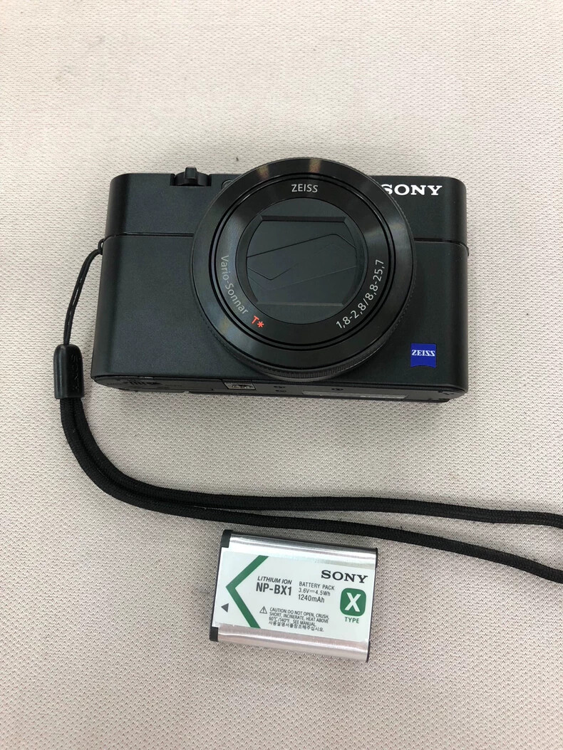 Sony Cyber-Shot DSC-RX100 M5A RX100V 20.1 MP 2.9x Zoom 4K Zeiss